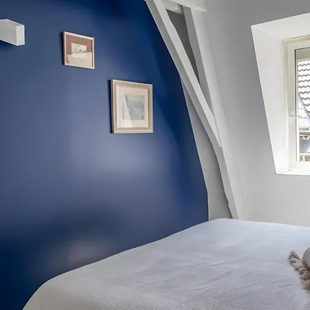 Spacieux Duplex Design - Centre * Reims