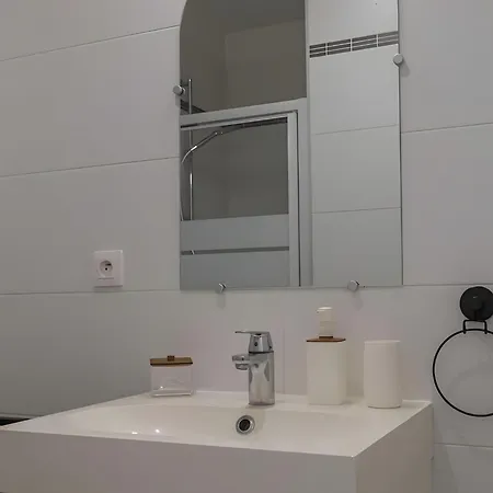 Spacieux Duplex Design - Centre Reims