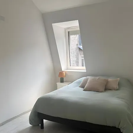 Spacieux Duplex Design - Centre *