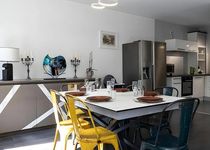 Apartment Spacieux Duplex Design - Centre Reims